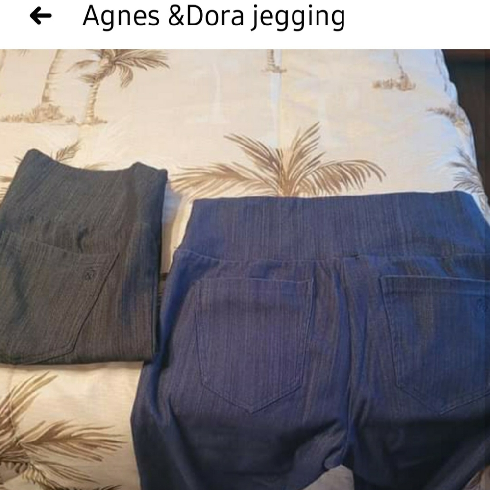 Agnes and Dora jegging